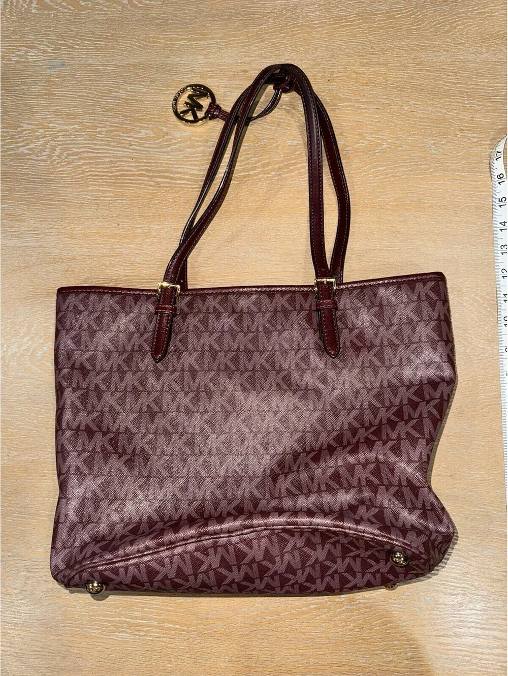 Michael Kors Signature Jet set Burgundy Merlot Maroon Tote Shoulder Bag Purse
